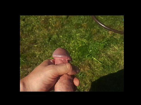 ❤️ Hot hottie ökölbe szorította a rózsaszín punciját, és egy spriccelővel elélvezett a nyári kertben ❤ Baszás videó at hu.purchasexz.top ❌
